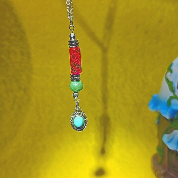 Dangle Necklace - Picture 1 of 2